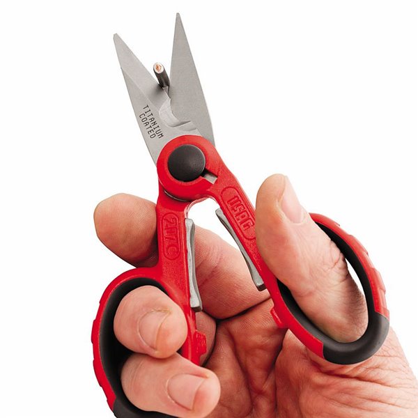 USAG 207 C  Forbice per elettricisti - lame in acciaio L mm 143 a mm 45 Peso gr 80          